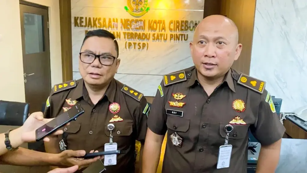 Babak Baru Skandal Bank Cirebon: Kejari Bidik Tersangka Tambahan, Modus Kredit Fiktif 17 Pegawai Terbongkar Kredit macet di Perumda BPR Bank Cirebon