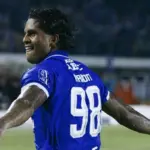 Ramon Tanque lawan Bali.jpg