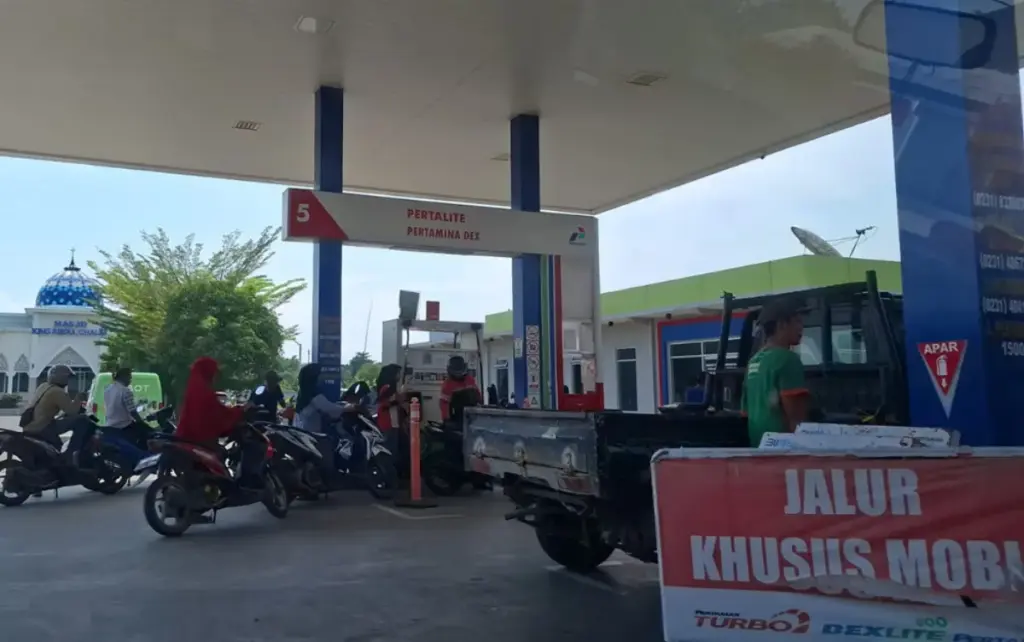 Harga BBM non subsidi naik