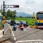 Palang pintu KA jabar