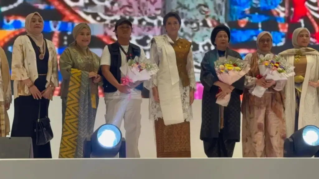 Dari Rumah, Perempuan Bisa Jadi Kunci Sukses Pengelolaan Sampah Nasional Peran perempuan