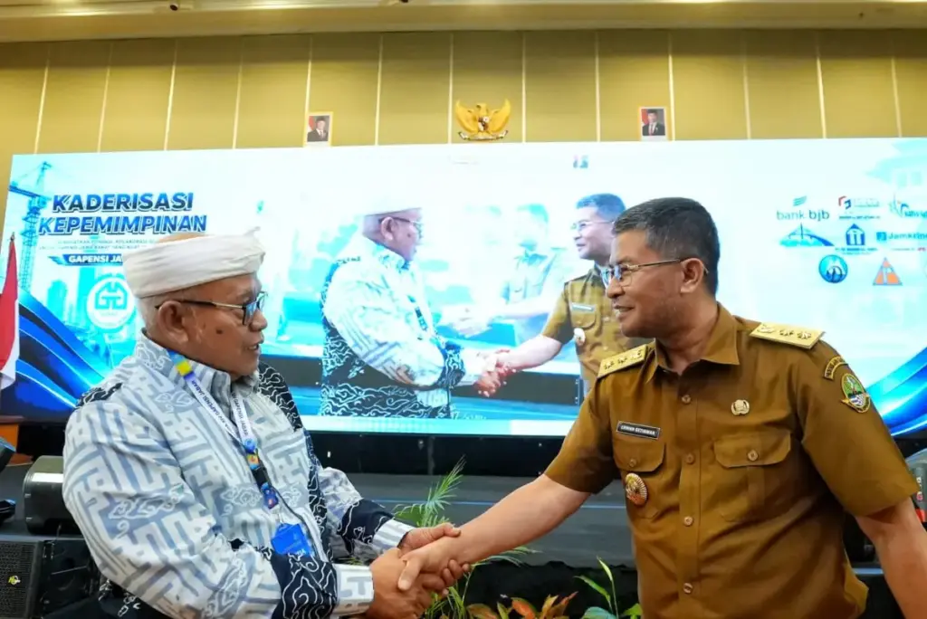 Wagub Erwan Dorong Pelaku Jasa Konstruksi Semakin Profesional dan Berorientasi Kualitas Pekerjaan Wagub Jabar dan GAPENSI