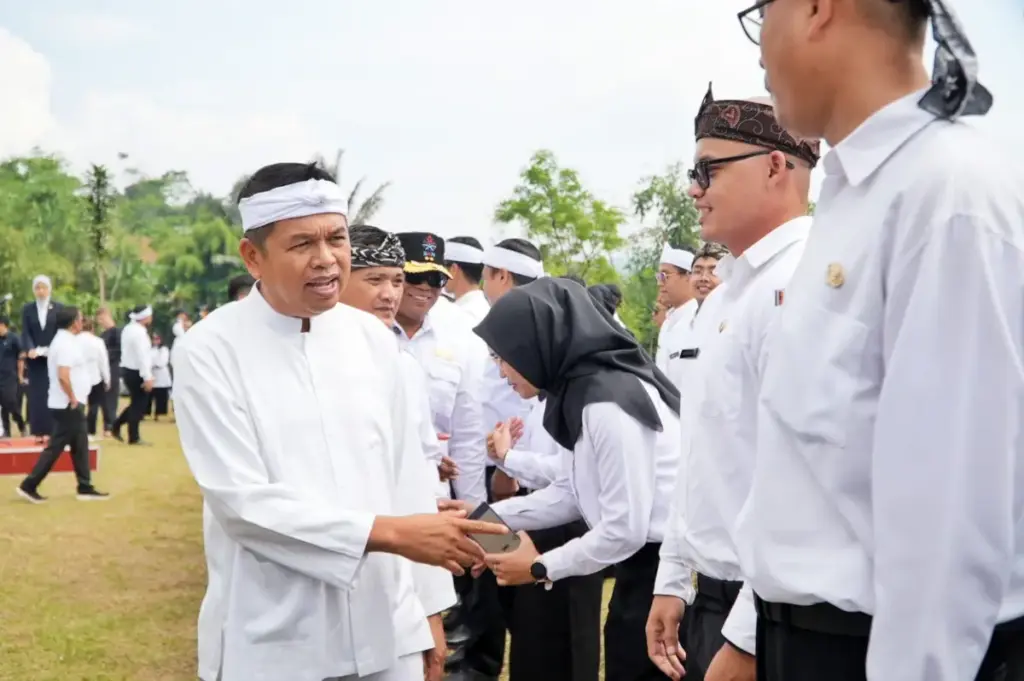 KDM Lantik ASN di pedalaman Bogor