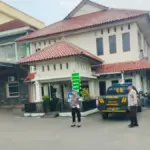 Prioritaskan Keamanan Objek Vital, Lingkungan Pelayanan Publik RSUD Waled Dikawal Ketat Patroli Polsek Waled Sinergi RSUD Waled dan Polsek waled