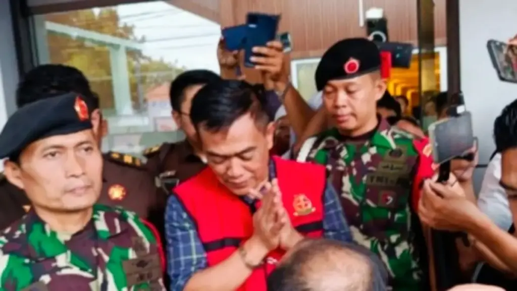 Dugaan Korupsi Gedung Setda, Mantan Wali Kota Cirebon Dituntut 10 Tahun Penjara Mantan walikota Cirebon kasus gedung setda