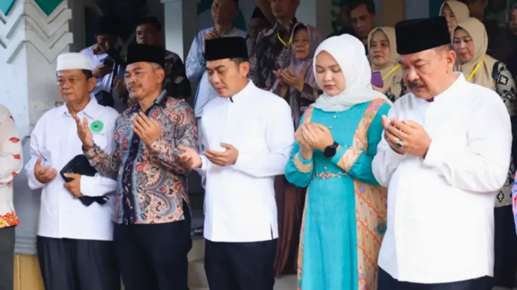 Bupati Cirebon ibadah umroh, Plh diisi oleh Wabup.