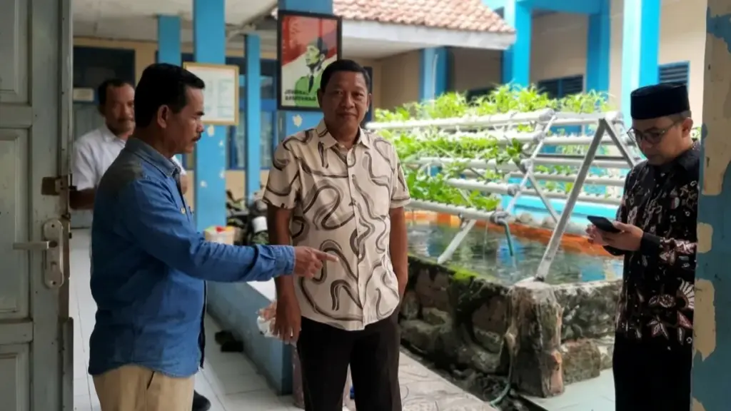 Kuota Belum Terpenuhi, 35 SMP Negeri di Kabupaten Cirebon Masih Kekurangan Siswa pada PPDB 2026 35 SMPN di Kabupaten Cirebon masih kosong dari SPMB
