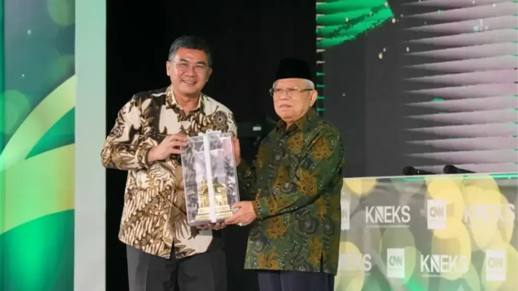 Giat Kembangkan Ekonomi Syariah, Pemprov Jabar Raih Juara Umum Anugerah Adinata Syariah 2026 Penghargaan Anugerah Adinata Syari\'ah 2026 untuk jabar