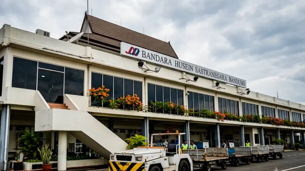 Reaktivasi Bandara Husein Sastranegara dipercepat