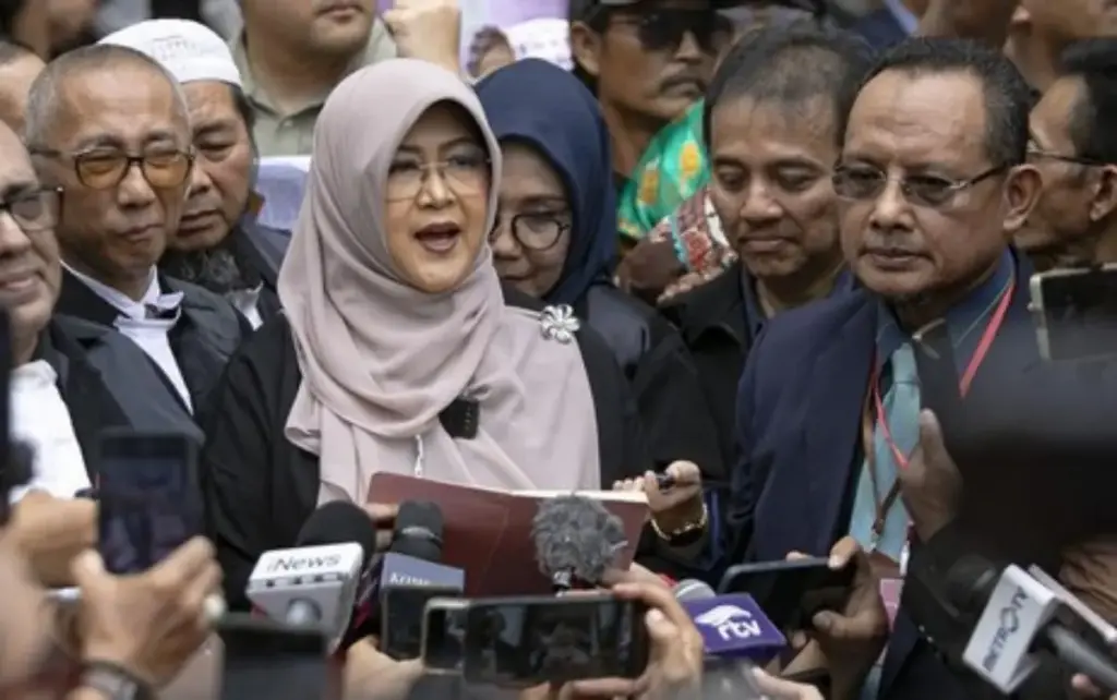 Damai dengan Jokowi Ditolak Mentah-mentah, dr Tifa Pilih Lawan di Pengadilan dr Tifa