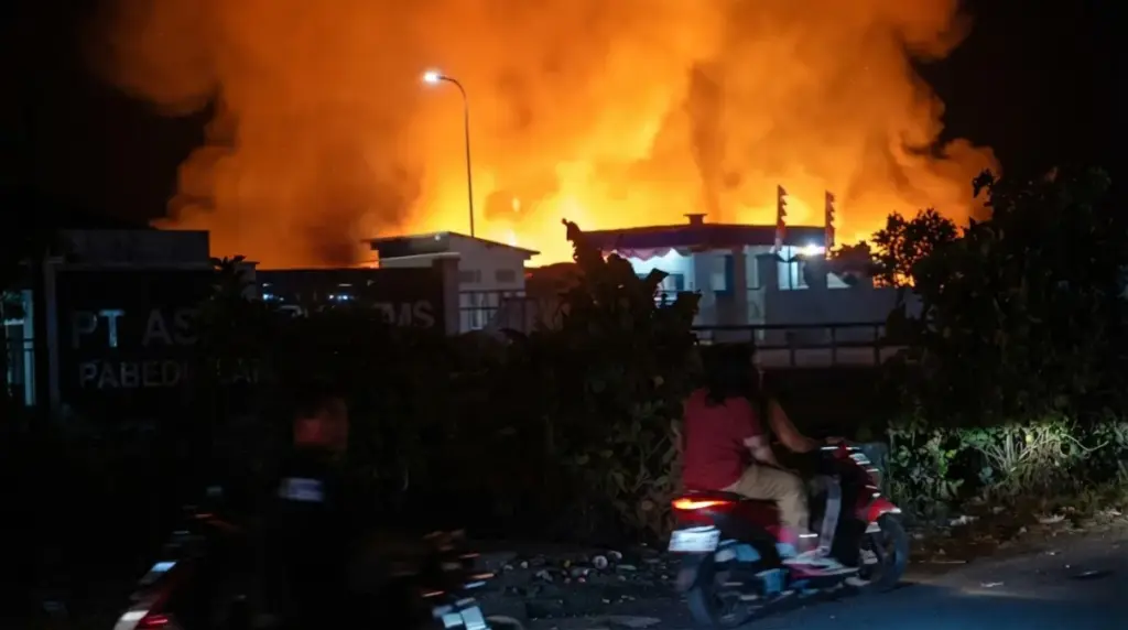 Kebakaran di dekat PT. Assem Pabedilan