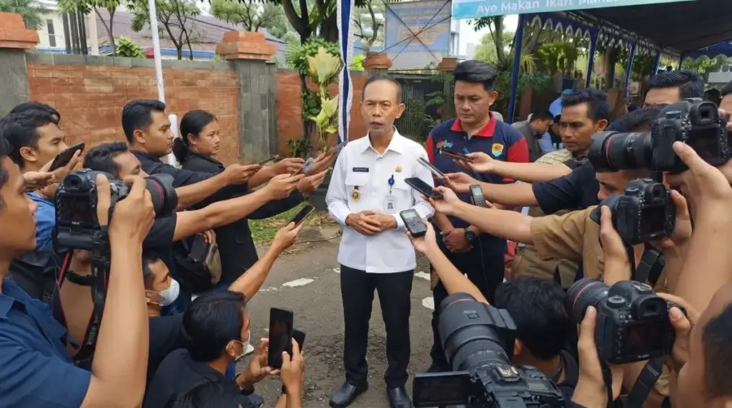 Polemik penemuan 196 karung beras bantuan di Waled