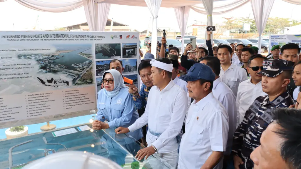 Resmi Dimulai! PPN Kejawanan Disulap Jadi Pelabuhan Perikanan Modern Berwawasan Wisata Peletakan batu pertama PPN Kejawanan Cirebon