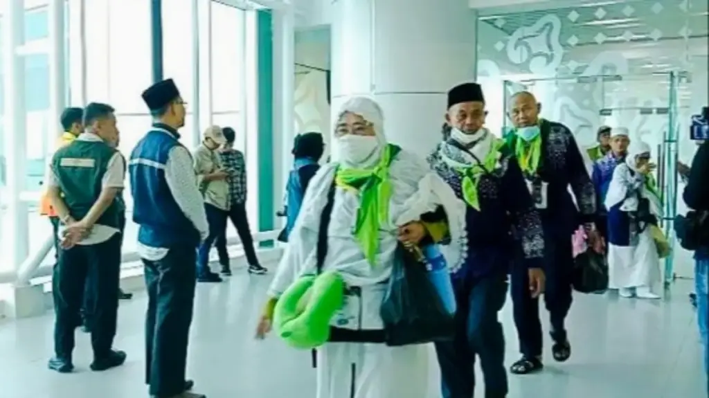 Umroh dialihkan ke BIJB Kertajati
