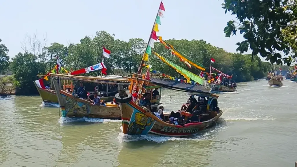 Nadran desa Ambulu Losari