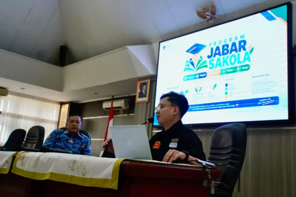 Tekan Angka Putus Sekolah, Disdik Jabar Sosialisasikan Program Bantuan Pendidikan Jabar Sakola Tekan Angka Putus Sekolah, Disdik Jabar Sosialisasikan Program Bantuan Pendidikan Jabar Sakola