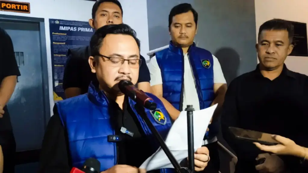 Skandal di Balik Jeruji: Pesta Sabu dan Dugem Rutan Depok Seret Puluhan Napi dan Petugas Skandal di Balik Jeruji: Pesta Sabu dan Dugem Rutan Depok Seret Puluhan Napi dan Petugas