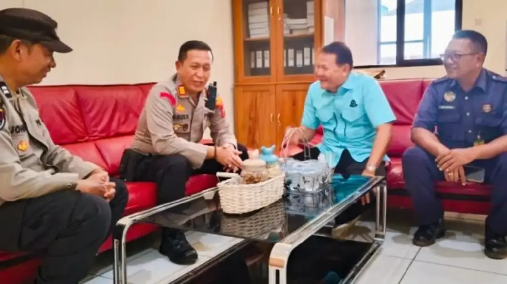 RSUD Waled Terima Kunjungan Kapolsek Waled, Perkuat Sinergi Keamanan Fasilitas Pelayanan Publik