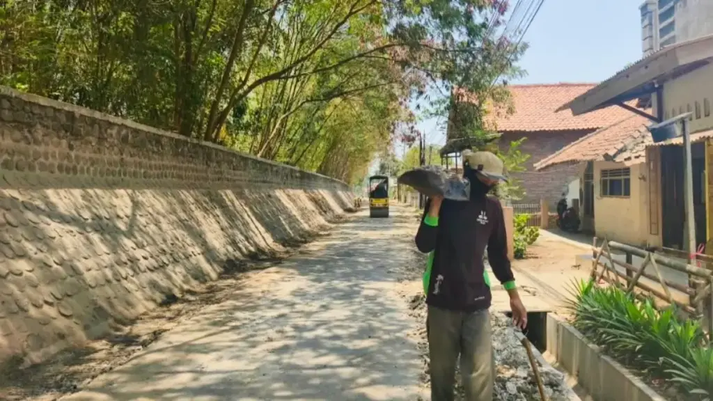 Akses Antardesa Mulai Mulus, Perbaikan Jalan Kalirahayu–Tawangsari Sepanjang 633 Meter Dikebut Tahun Ini