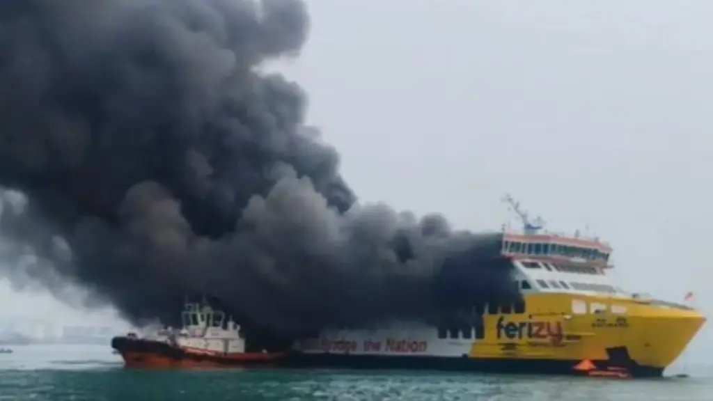 KMP Batumandi Terbakar di Selat Sunda, Polisi Buka Posko Khusus Pendataan Barang Hilang Penumpang