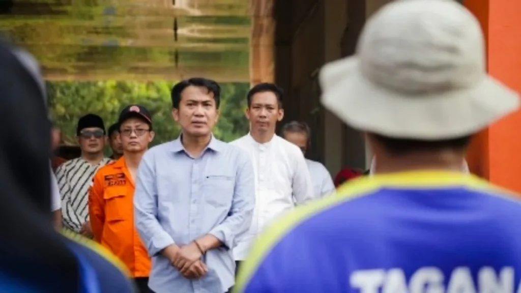 Cegah Kebakaran Meluas, Pemkab Cirebon Terjunkan Tim Gabungan Bantu Pemadaman Karhutla Gunung Ciremai