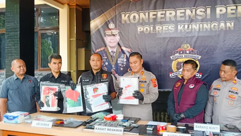 Dugaan Korupsi Dana APBDes dan Kompensasi PDAM: Kepala Desa Paniis Kuningan Terancam 20 Tahun Penjara Dugaan Korupsi Dana APBDes dan Kompensasi PDAM: Kepala Desa Paniis Kuningan Terancam 20 Tahun Penjara